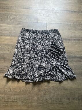 Vintage Black & White Paisley Ruffle Hem Midi Skirt